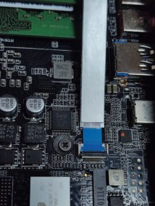 ケーブルを置いたところ